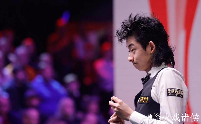 吴宜泽1-6不敌罗伯逊 止步斯诺克英锦赛16强 吴宜泽1-6不敌罗伯逊 止步斯诺克英锦赛16强